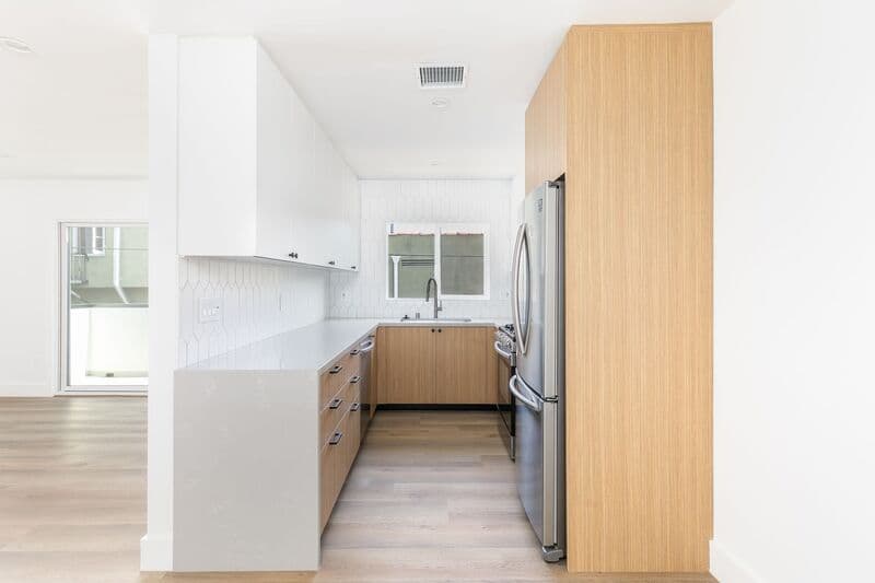 Los Angeles Condo: 5358 Loma Linda Ave