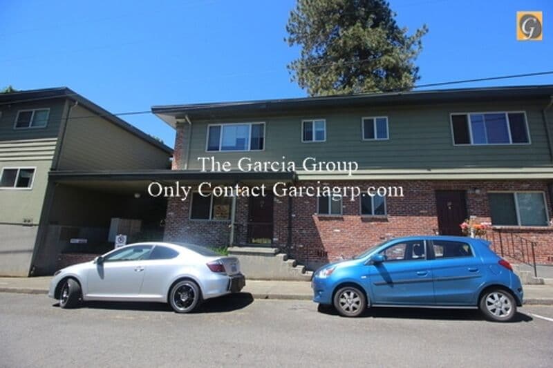 Portland Condo: 908 SW Gaines St