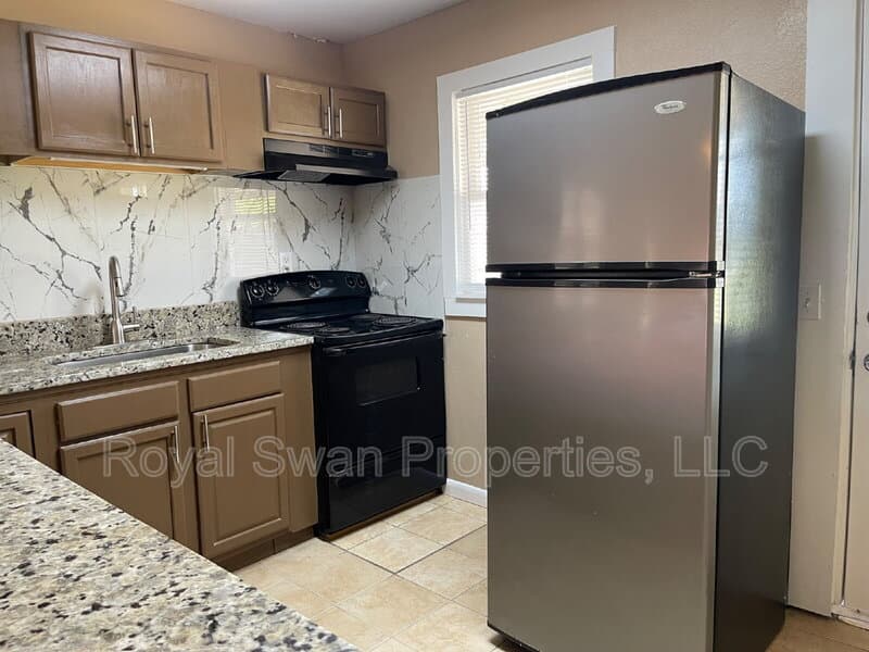 Lakeland House: 4520 Clubhouse Road