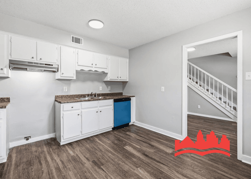Memphis House: 2449 Labonte Dr