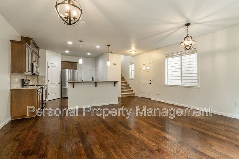 Vancouver House: 2707 NE 130th Court