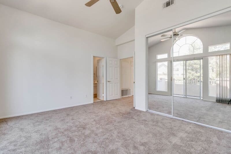 Temecula House: 32579 Valentino Way