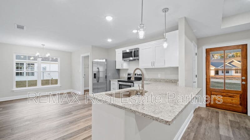Petal Condo: 8 Bellamy Ln