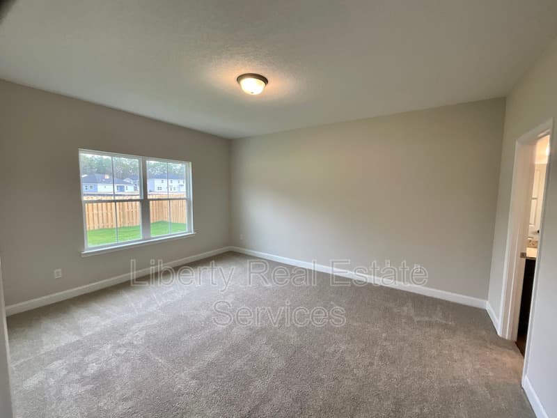 Hinesville House: 861 Grayson Ave