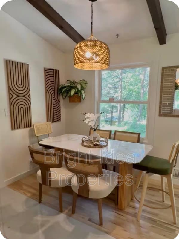 Saint Paul House: 896 Hadley Lane North
