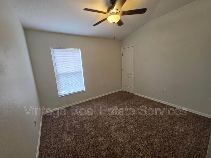 Gibsonton House: 6731 Lake Rochester Ln