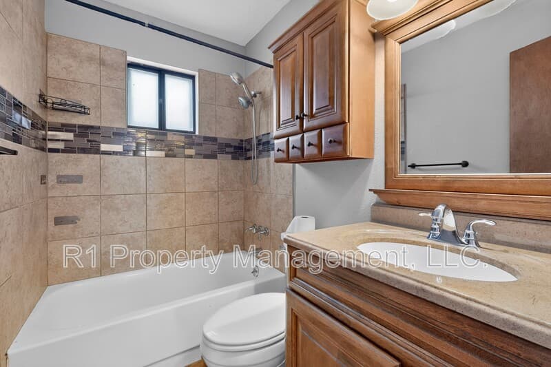 Rio Rancho House: 209 Villa Verde Drive Southeast