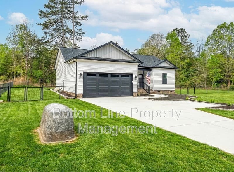 Crouse House: 2462 Shoal Rd