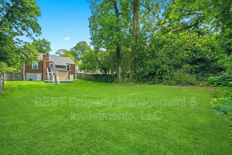 Charlotte House: 2208 Wilmore Drive