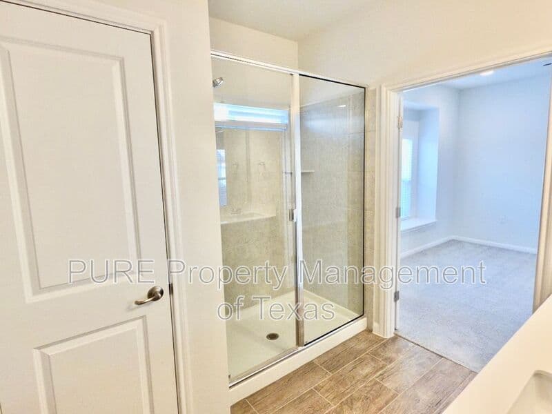 Manor House: 9900 Dalliance Ln