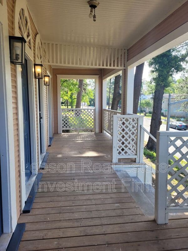 Shreveport House: 310 1/2 Kings Highway