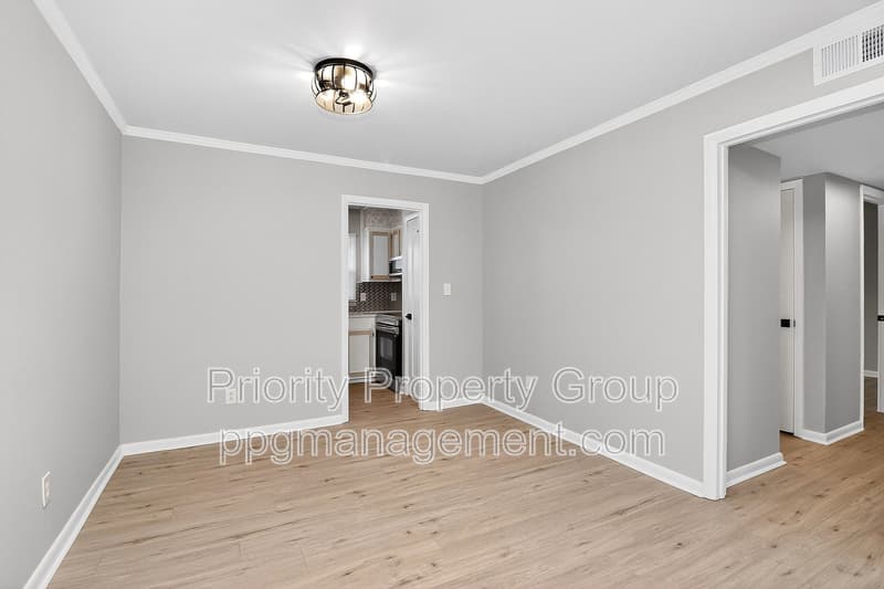 Charlotte Condo: 4601 Coronado Drive Apt B