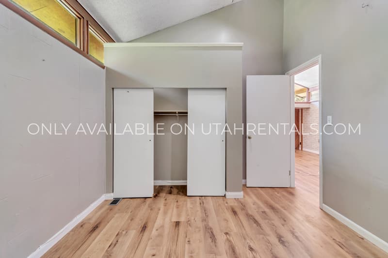 Salt Lake City Condo: 1073 E 200 S