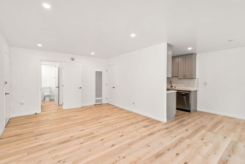 Los Angeles Condo: 1625 S. St Andrews Place