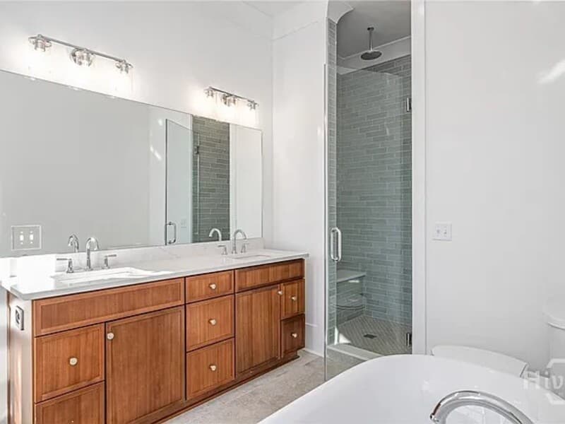 Savannah Condo: West 38th Street - 312