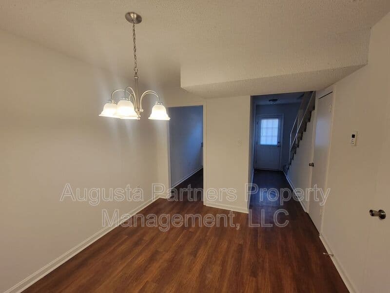 Augusta Condo: 777 Stevens Creek Road
