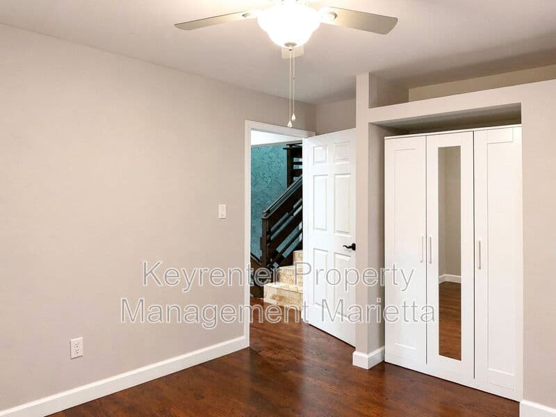 Decatur House: 510 Ponce De Leon Avenue