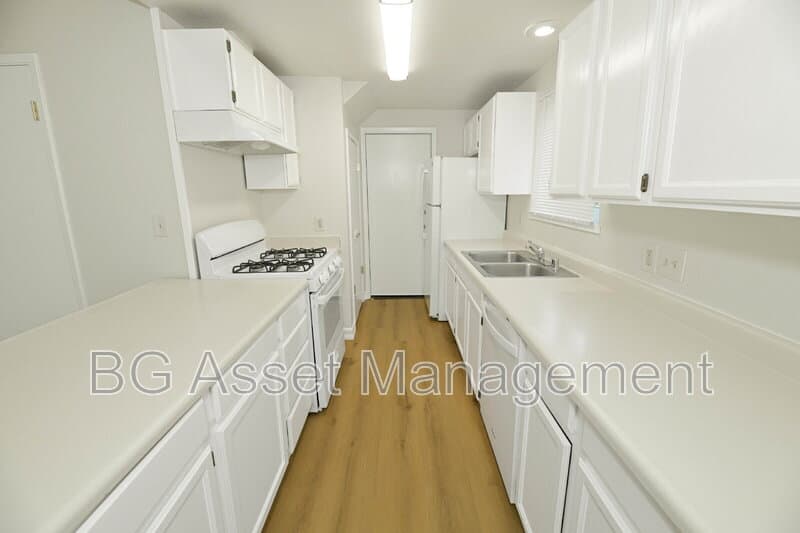 Rodeo House: 810 3rd St