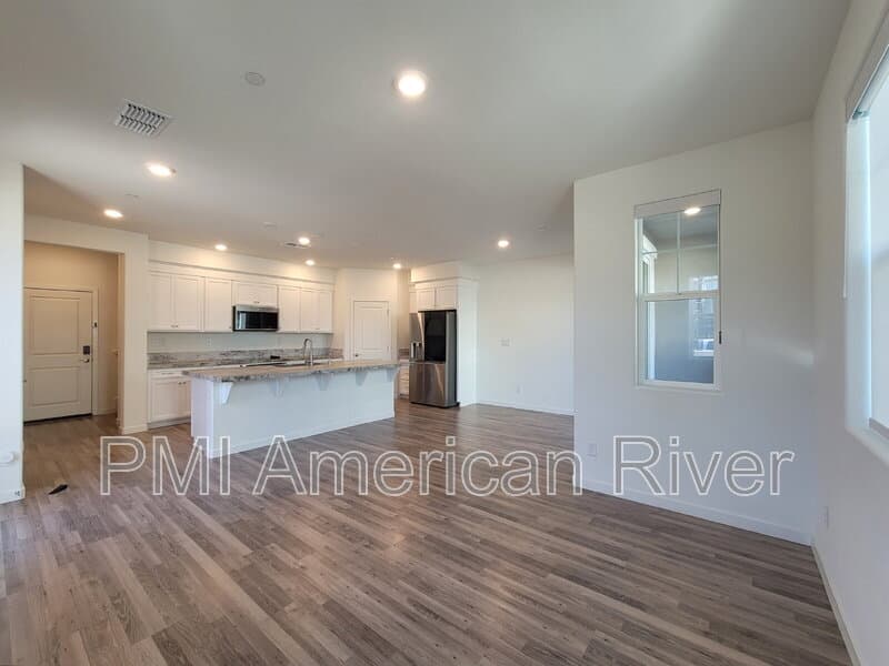 Sacramento House: 3050 River Trout Walk