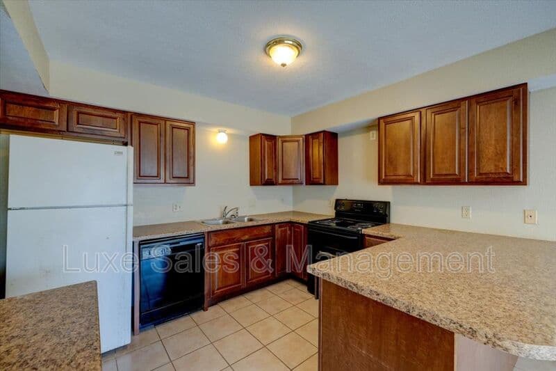 Oklahoma City House: 3718 Southwind Ave