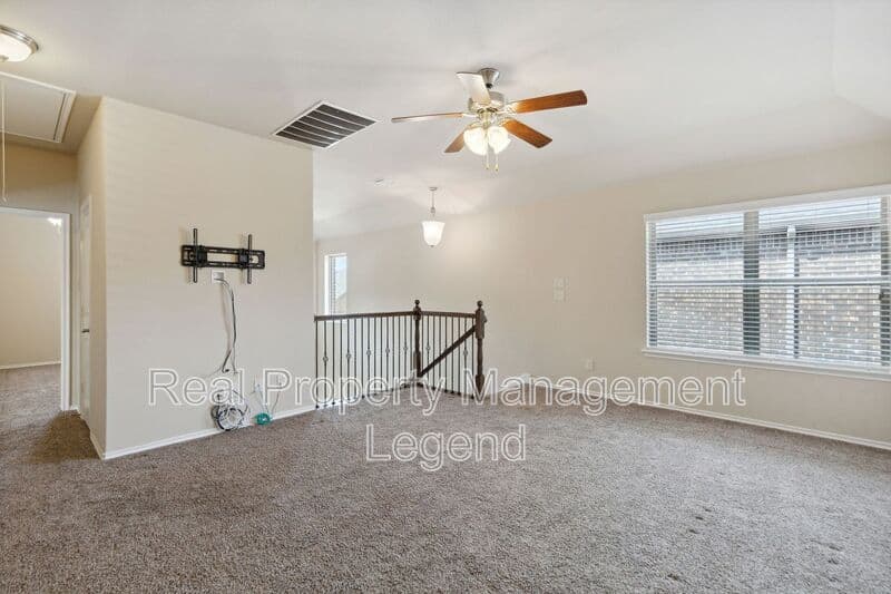 McKinney House: 812 Gray Fox Drive