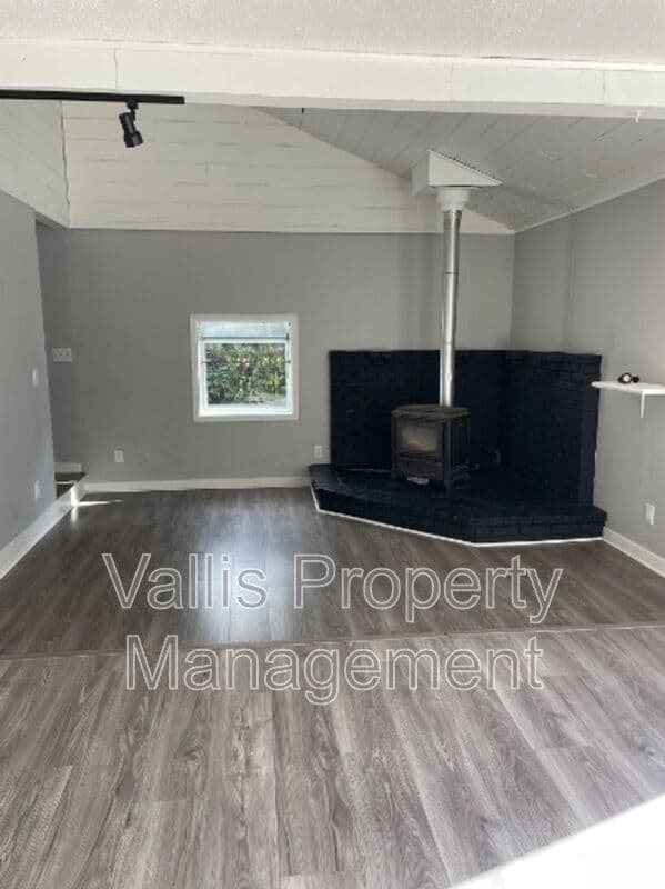 Sweet Home House: 2306 Jefferson Street