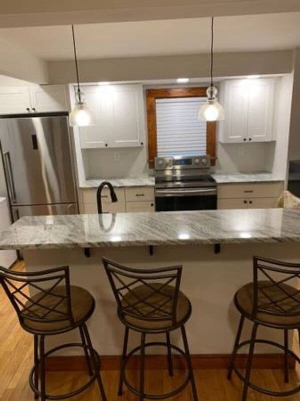 Westfield Condo: 1277 Southampton Rd