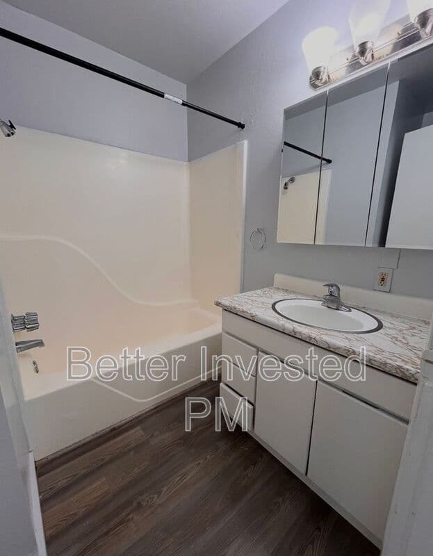 Ukiah Condo: 304 Cooper Ln