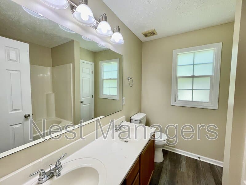 Fayetteville House: 9616 Gooden Drive