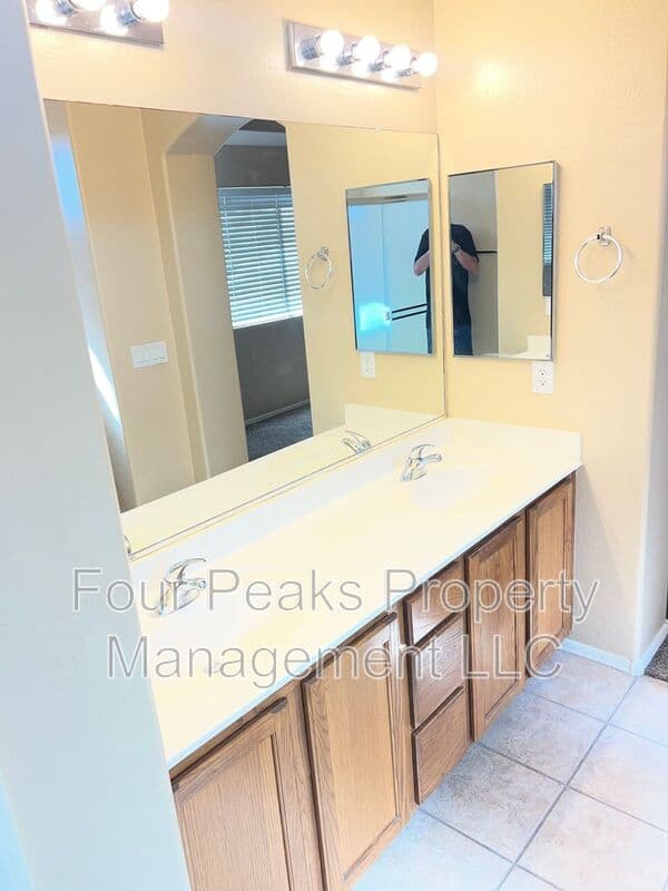 Maricopa House: 45553 W. Sky Lane (HD)