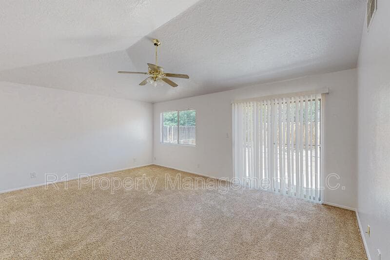 Rio Rancho House: 1729 Chamisa Road Northeast