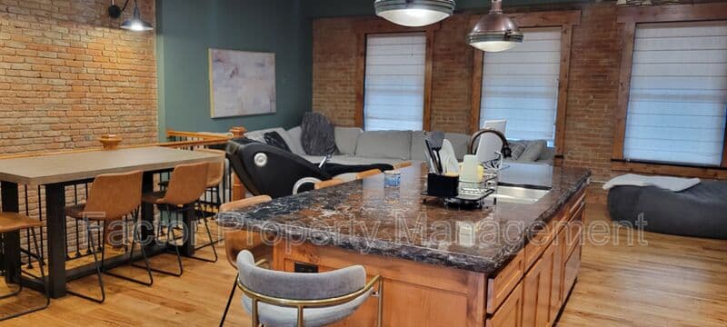 North Mankato Condo: 237 1/2 Belgrade Ave