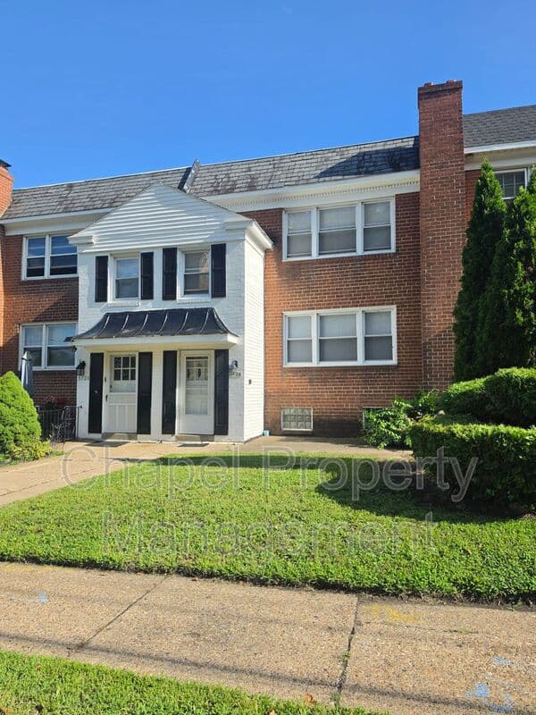 Philadelphia House: 3726 Conshohocken Avenue