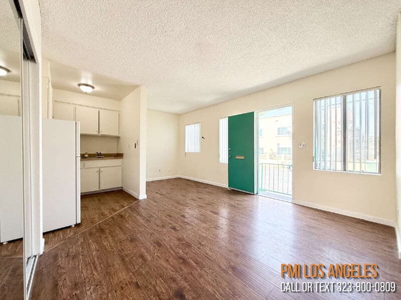 Los Angeles Condo: 1497 West 29th Street