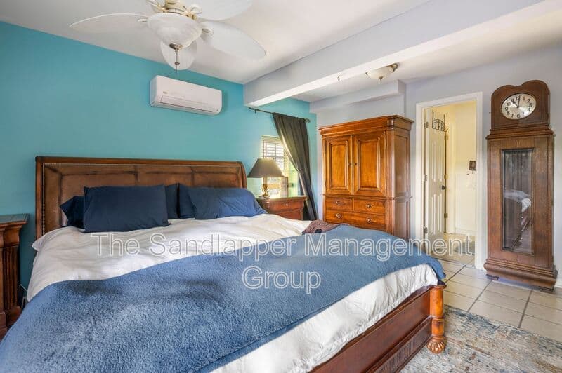Johns Island House: 588 Main Road