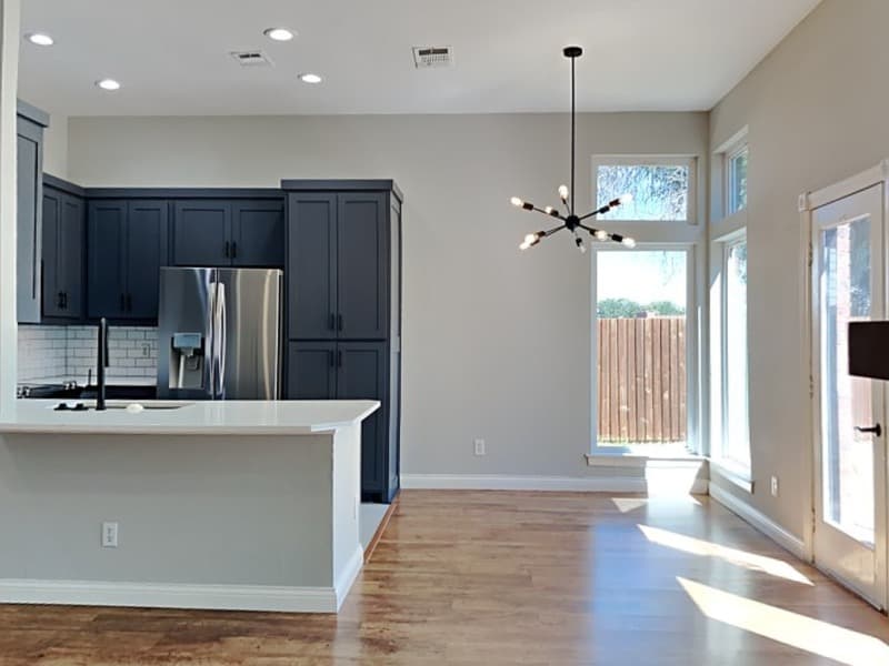 Coppell House: 250 Pinyon Ln