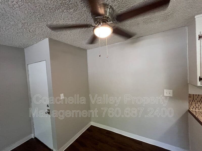 Palm Springs House: 2580 E Tahquitz Canyon Way