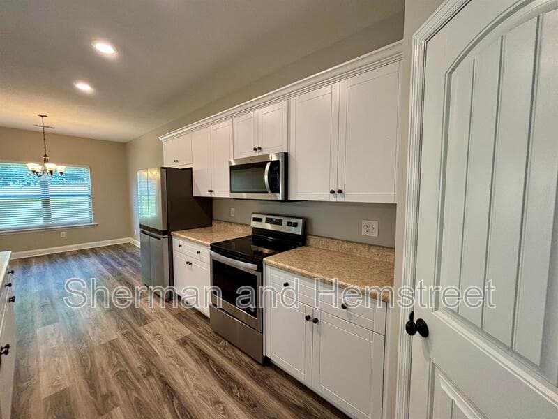 North Augusta House: 214 McDuffie Circle