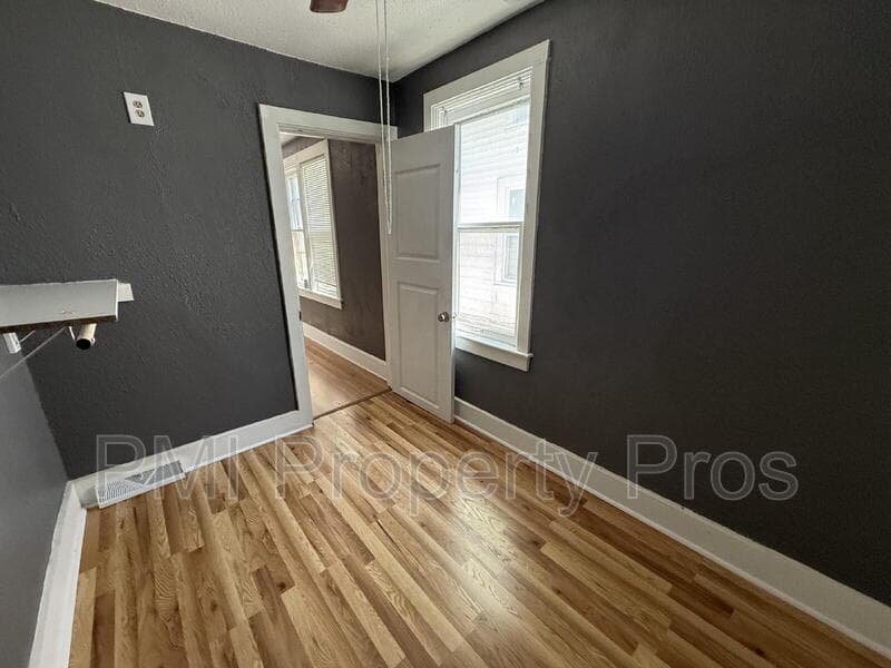 Milwaukee House: 2630 N 24th St