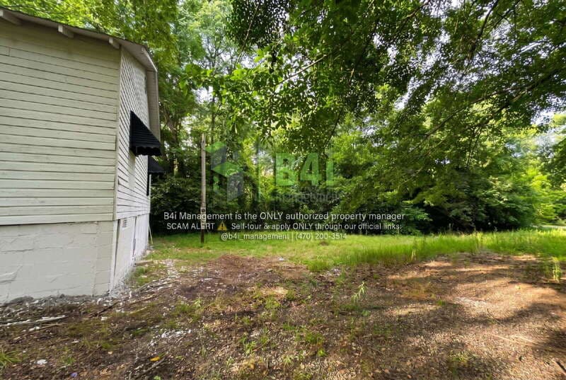 Milledgeville House: 1645 Vinson Hwy