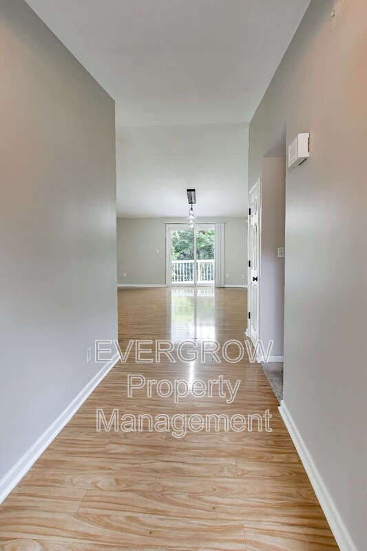 Indianapolis House: 9518 Bent Brook Drive