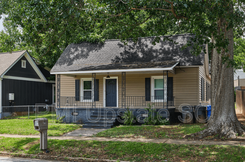Greenville House: 79 Allen Street