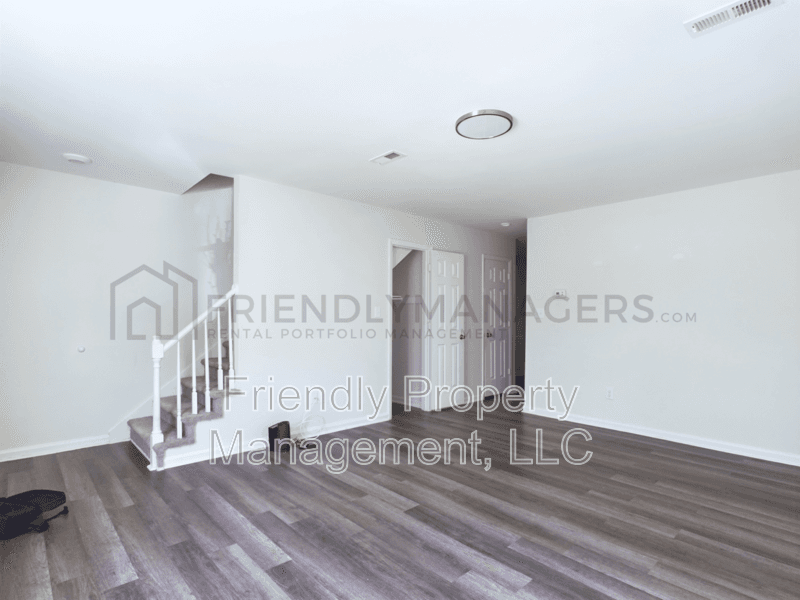 Winston-Salem House: 4071 Greene Haven Drive