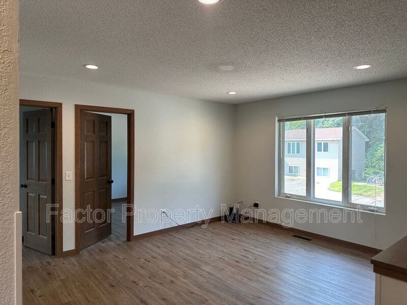 Mankato Townhome: 162 Balcerzak Drive
