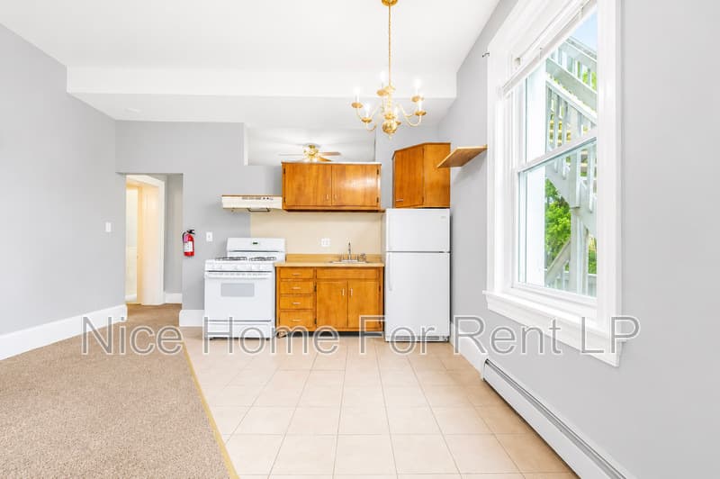 Delanco Condo: 239 Vine St #5