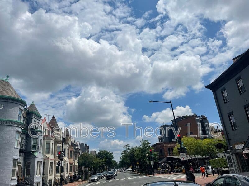 Washington Condo: 533 Florida Avenue NW
