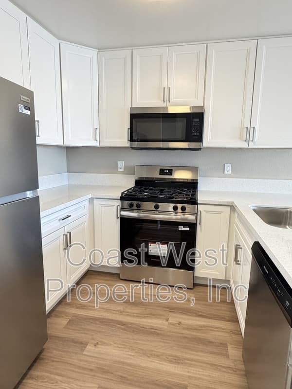 Imperial Beach Condo: 193 Elder Ave