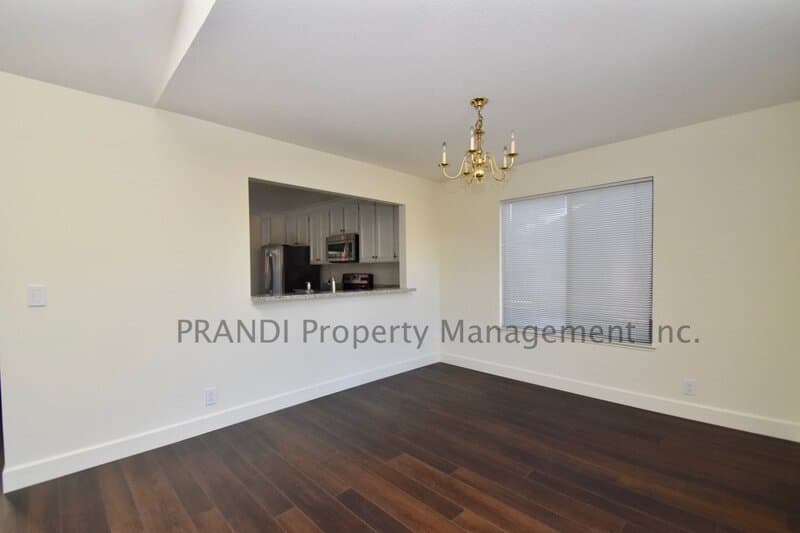 Novato Townhome: 920 Arlene Way