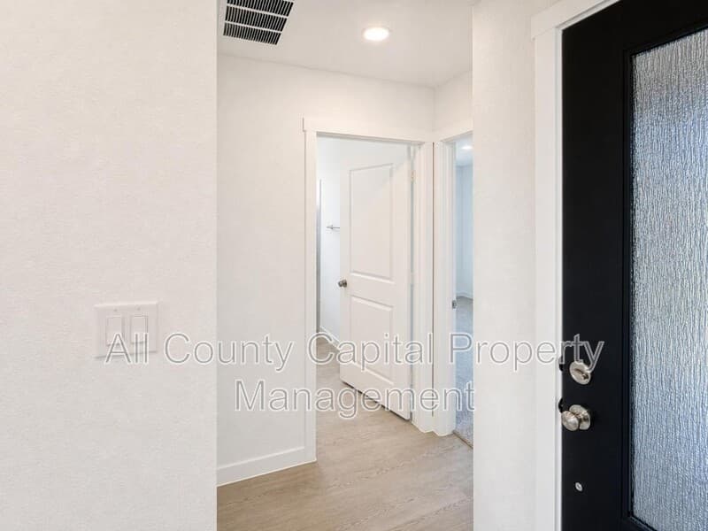 Pflugerville House: 17909 Orchard Oriel Way