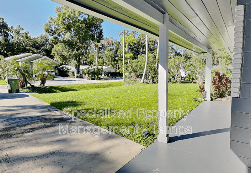 Tampa House: 311 W Fern St